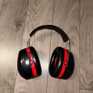 3M™ PELTOR™ Optime™ 105 Earmuffs